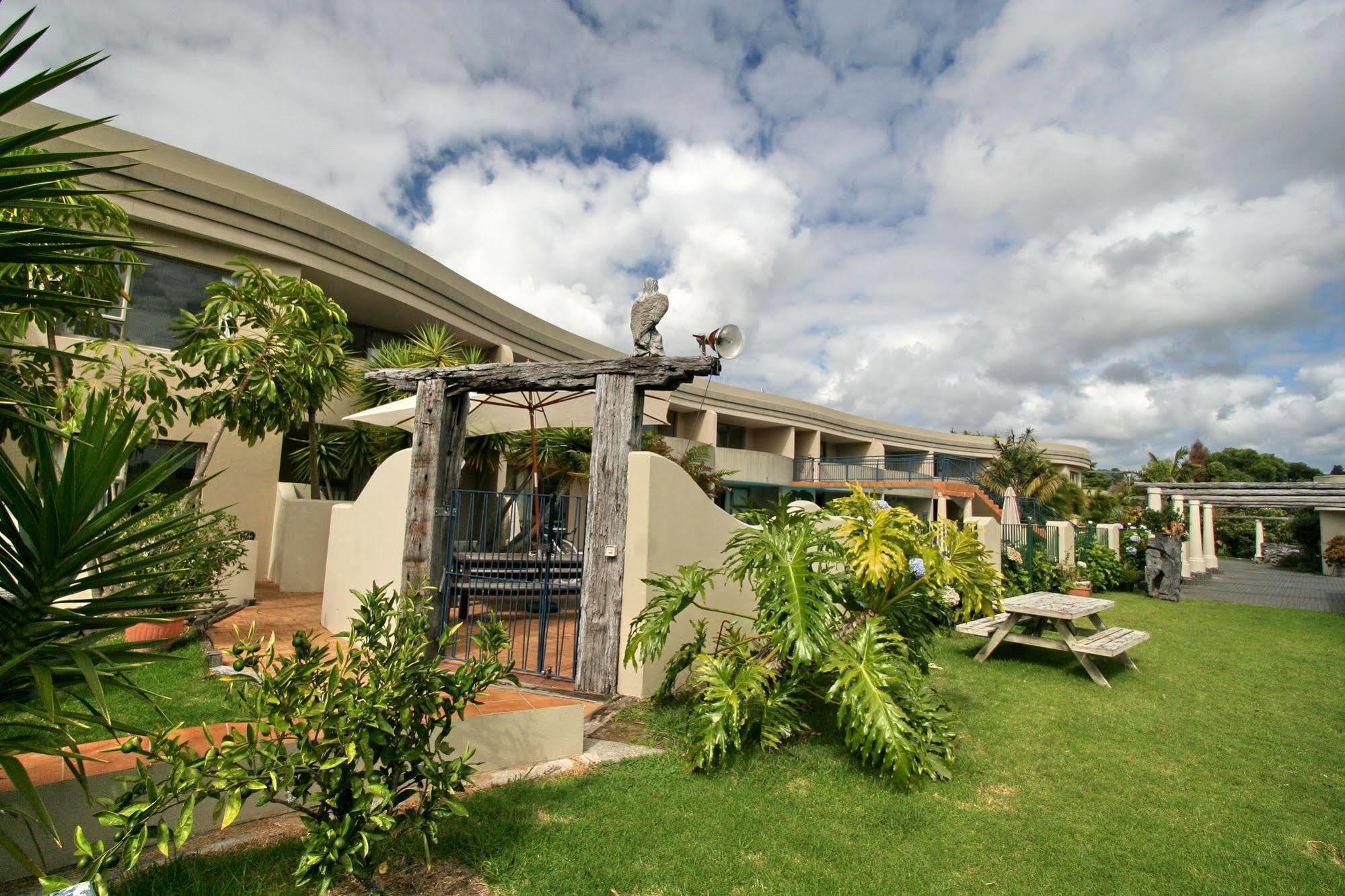 Breakers Motel Whangamata Exterior photo